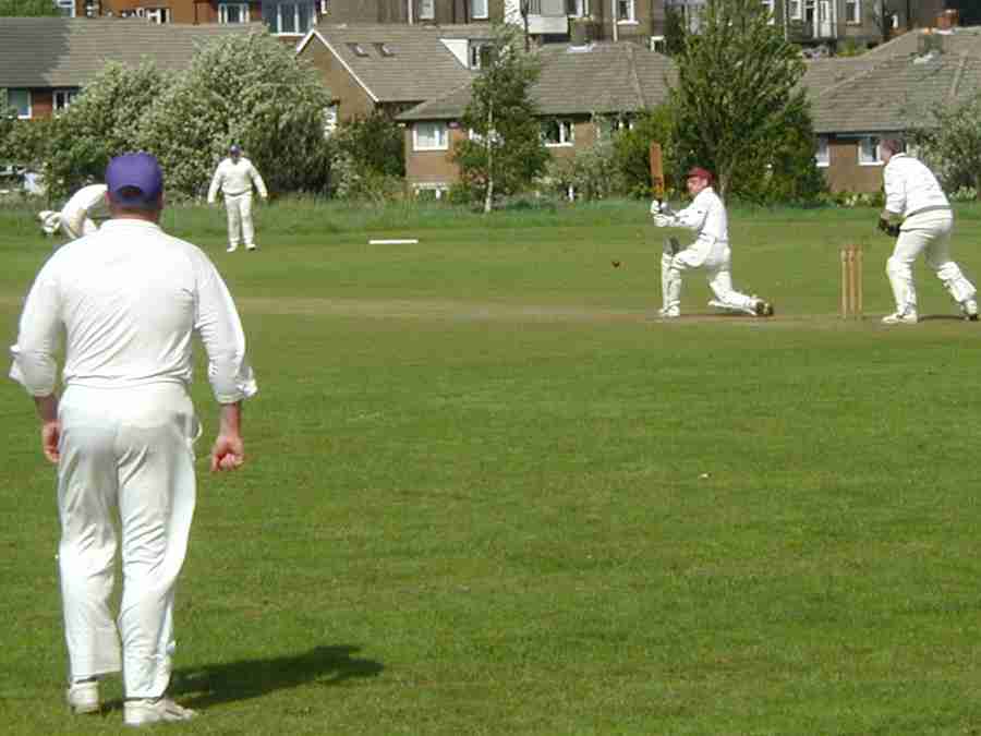 SNOB fielders prepare to pounce