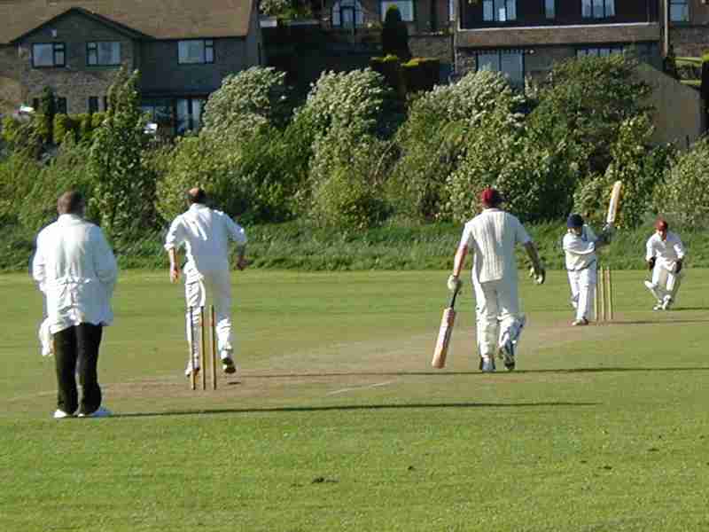 Mick Walker scored 43, but we only managed to photo his dismissal !!!!
